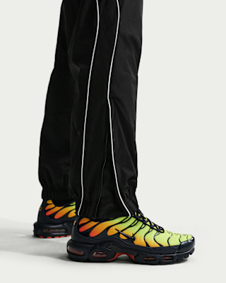Nn Nike Sportswear Men's Woven Trousers. Nike NL